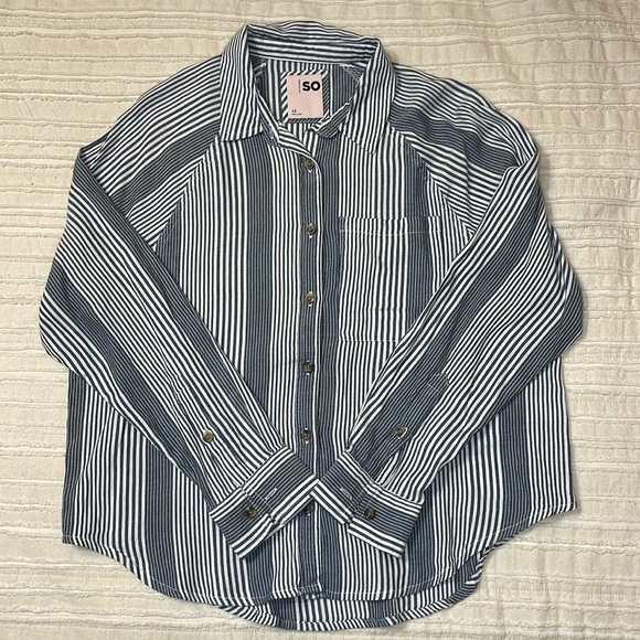 SO stripe button down shirt. Size X-Small - Picture 1 of 5